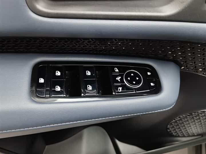 Фото 9 - Nissan Ariya EV