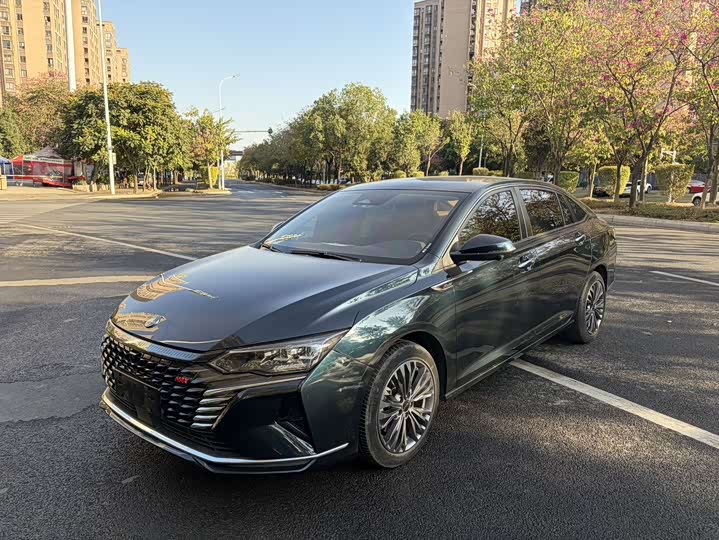 Фото 1 - Dongfeng Aeolus Yixuan Max