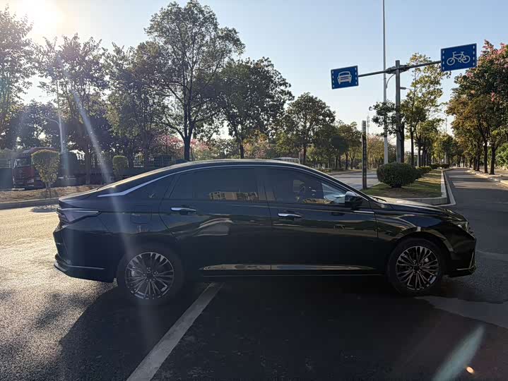 Фото 8 - Dongfeng Aeolus Yixuan Max