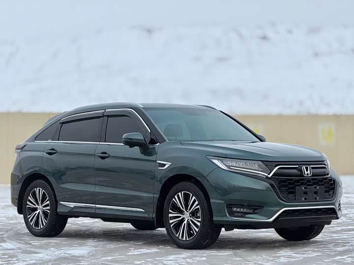 Фото 3 - Honda UR-V