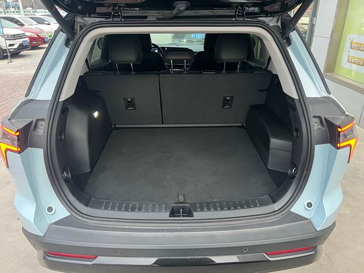 Фото 6 - Chevrolet Equinox Plus