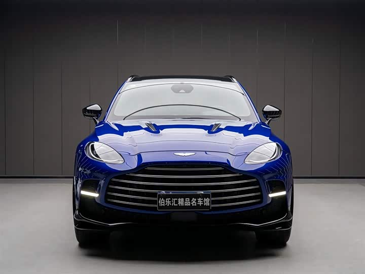 Фото 2 - Aston Martin DBX