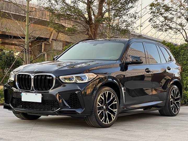 Фото 1 - BMW X5 M