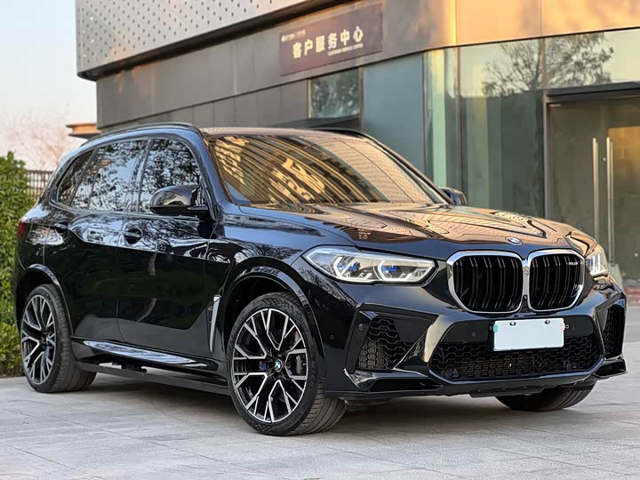Фото 4 - BMW X5 M