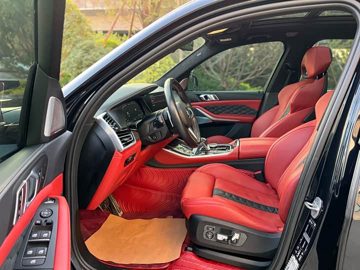 Фото 5 - BMW X5 M