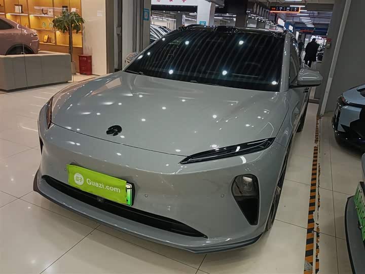 Фото 2 - Nio ET5T