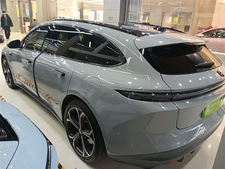 Фото 5 - Nio ET5T