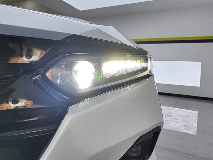 Фото 5 - Honda Accord