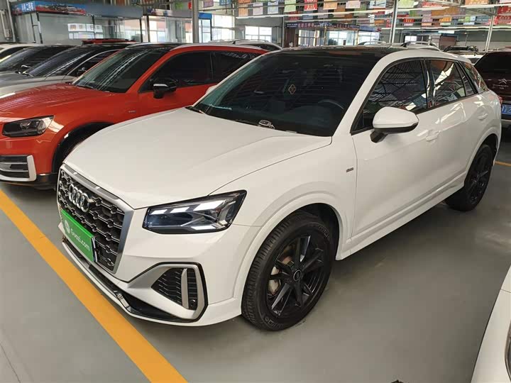 Фото 2 - Audi Q2L