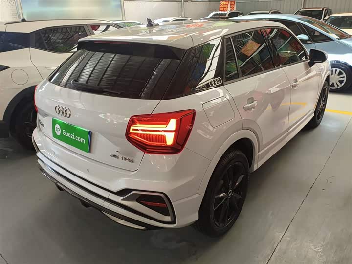 Фото 7 - Audi Q2L