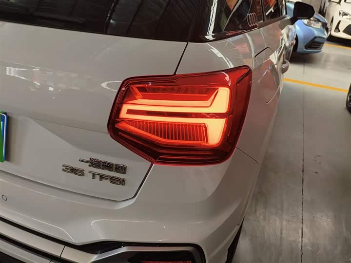 Фото 8 - Audi Q2L