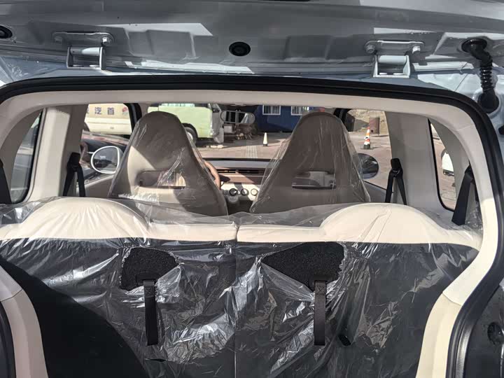 Фото 5 - Bestune Pony