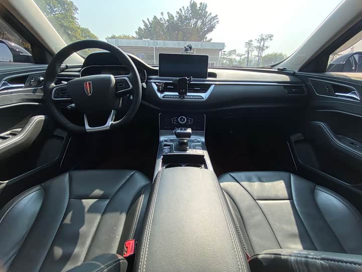 Фото 7 - Hongqi H5