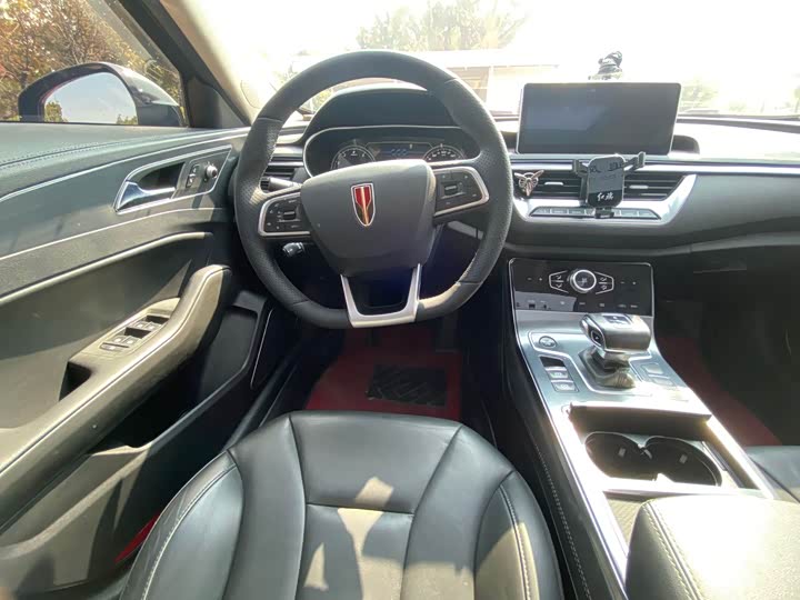 Фото 8 - Hongqi H5