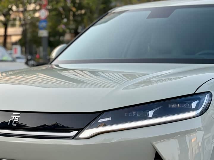 Фото 8 - BYD Yuan Up