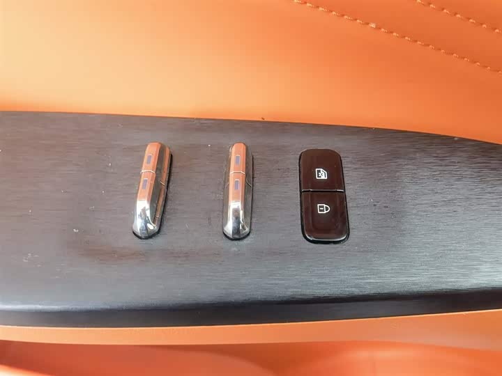 Фото 9 - Dongfeng Aeolus L7