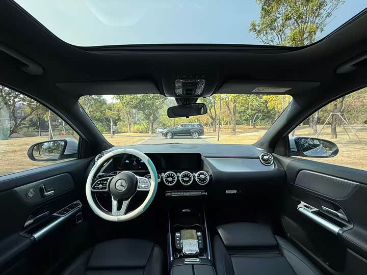 Фото 6 - Mercedes-Benz GLA-Class