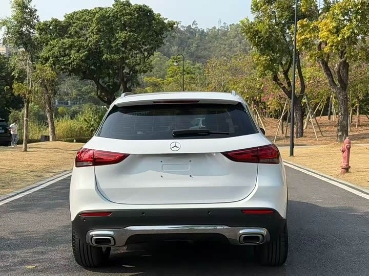 Фото 8 - Mercedes-Benz GLA-Class