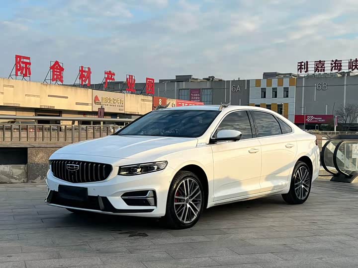 Фото 1 - Geely Preface