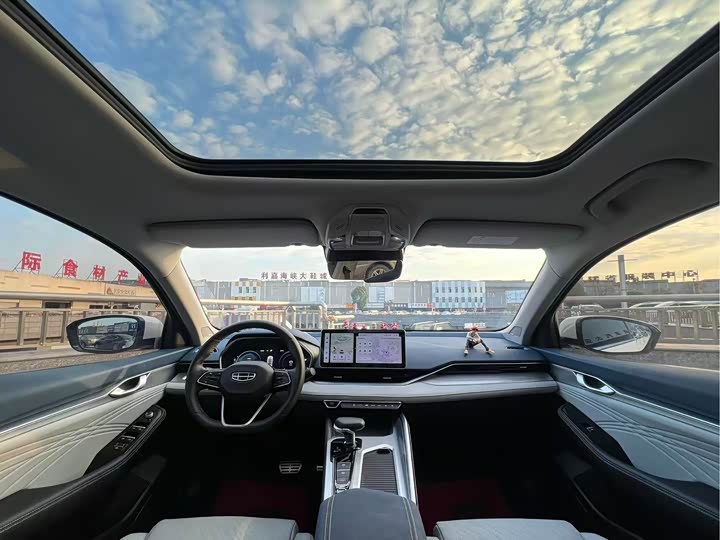 Фото 9 - Geely Preface