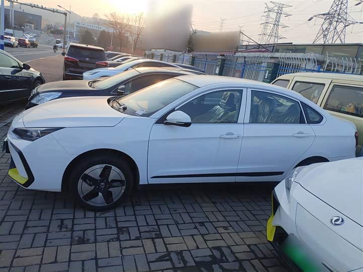 Фото 5 - Dongfeng Aeolus E70