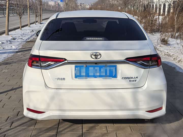 Фото 5 - Toyota Corolla