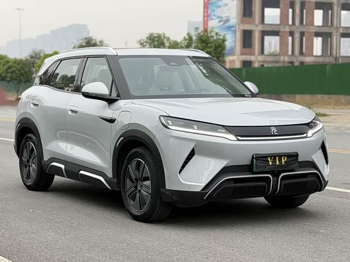 Фото 3 - BYD Yuan Up