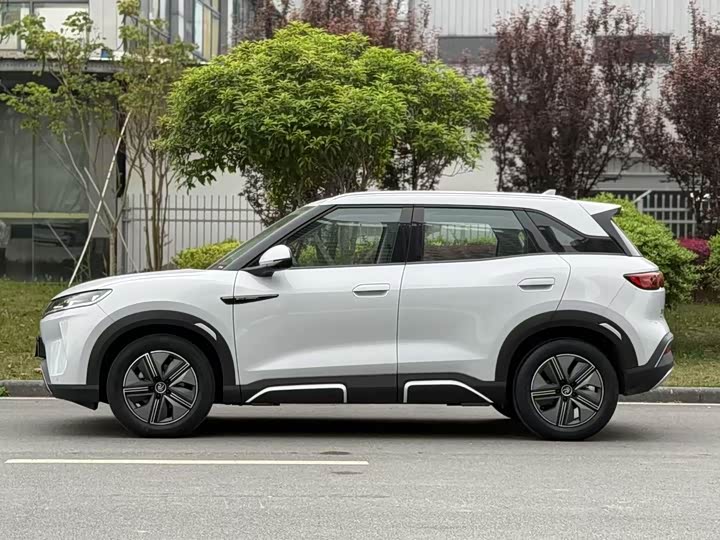 Фото 5 - BYD Yuan Up