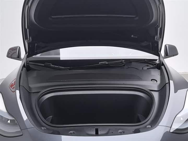 Фото 6 - Tesla Model Y