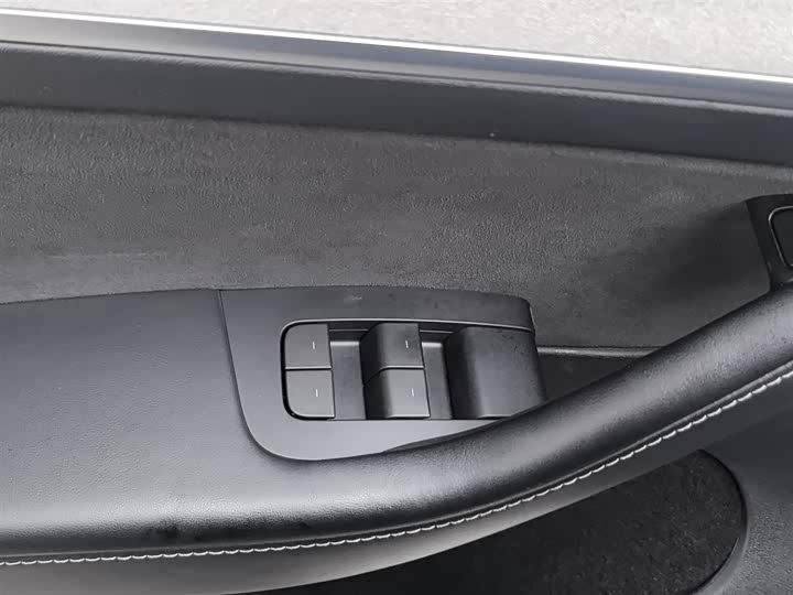 Фото 9 - Tesla Model Y