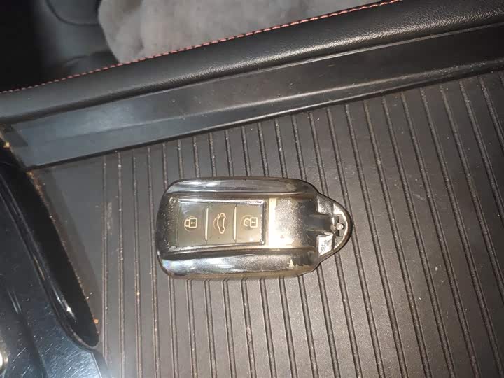 Фото 9 - Dongfeng Aeolus AX7