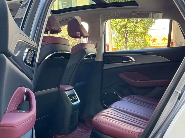 Фото 5 - Hongqi H5