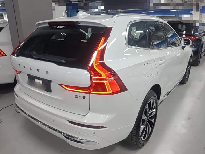 Фото 6 - Volvo XC60
