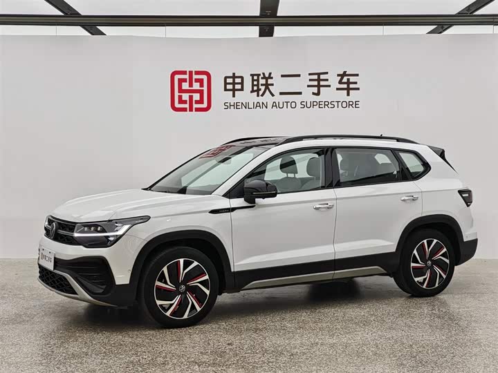 Фото 1 - Volkswagen Tharu