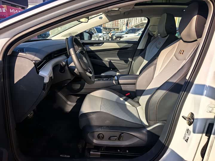 Фото 8 - Volkswagen ID.7 Vizzion