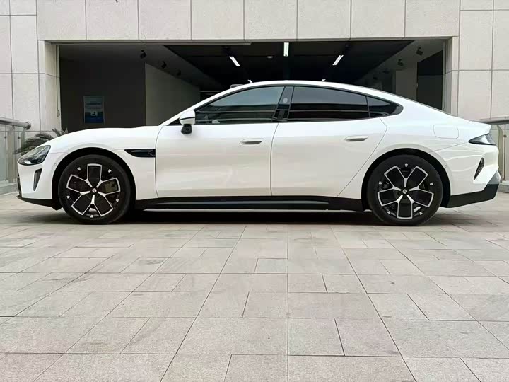 Фото 3 - Xiaomi SU7