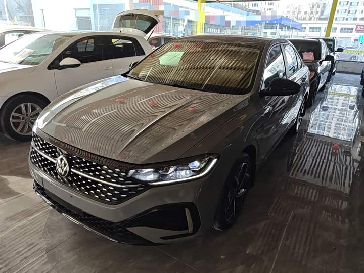 Фото 2 - Volkswagen Lavida