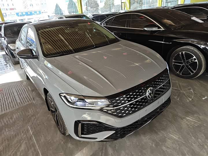 Фото 4 - Volkswagen Lavida