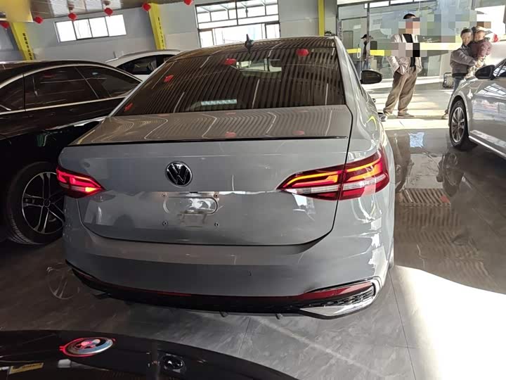 Фото 6 - Volkswagen Lavida