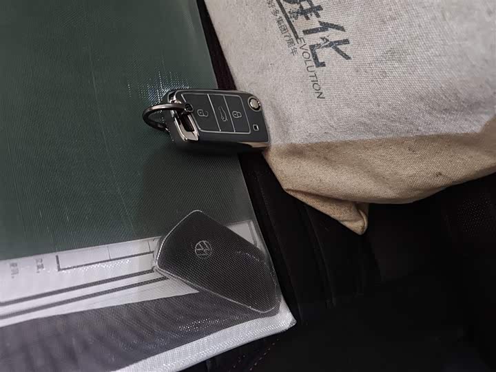 Фото 9 - Volkswagen Lavida