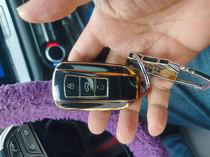 Фото 9 - Dongfeng Aeolus AX7