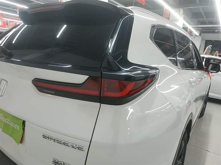 Фото 8 - Honda Breeze