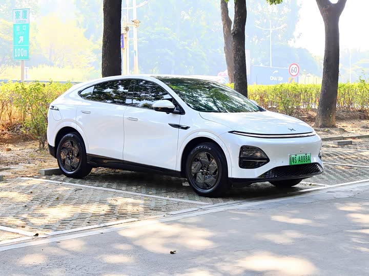 Фото 3 - XPeng G6