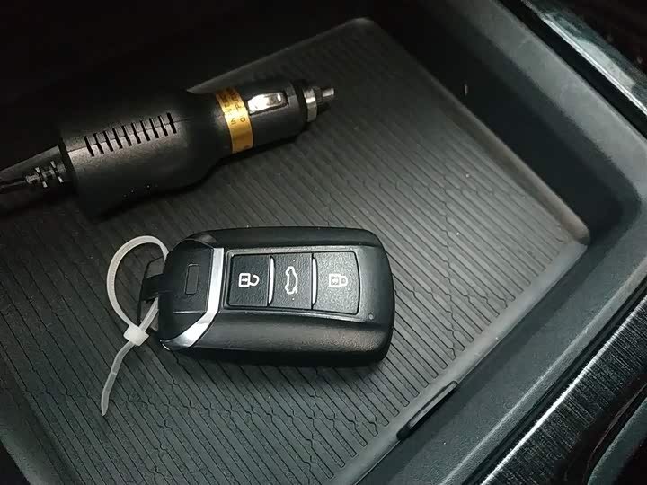 Фото 9 - Dongfeng Aeolus Yixuan Max