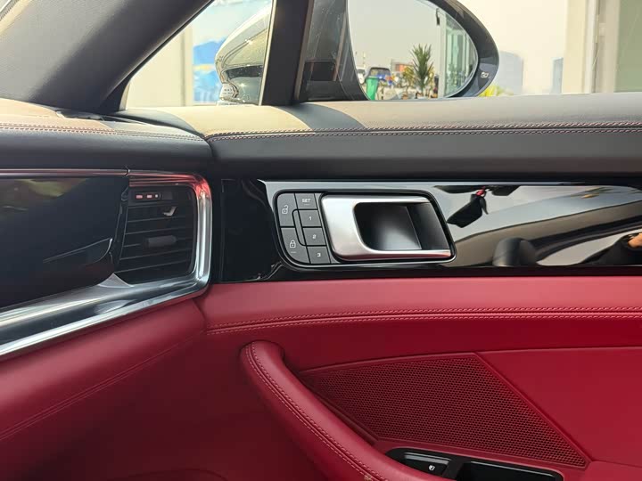 Фото 5 - Porsche Panamera