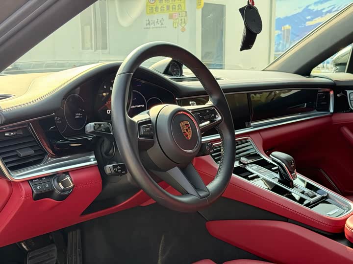 Фото 7 - Porsche Panamera