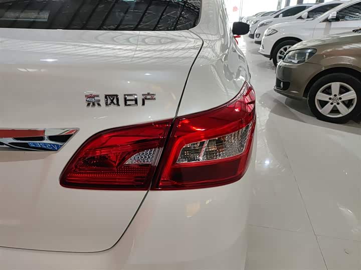 Фото 8 - Nissan Sylphy