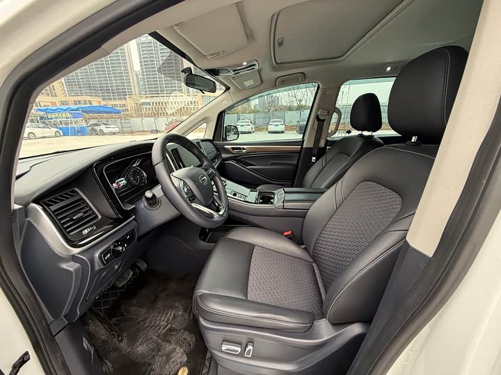 Фото 7 - GAC Trumpchi M8