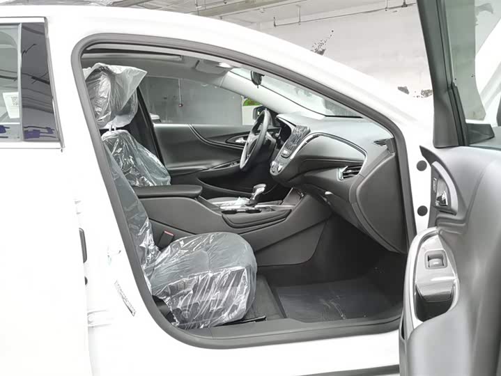 Фото 8 - Chevrolet Malibu XL