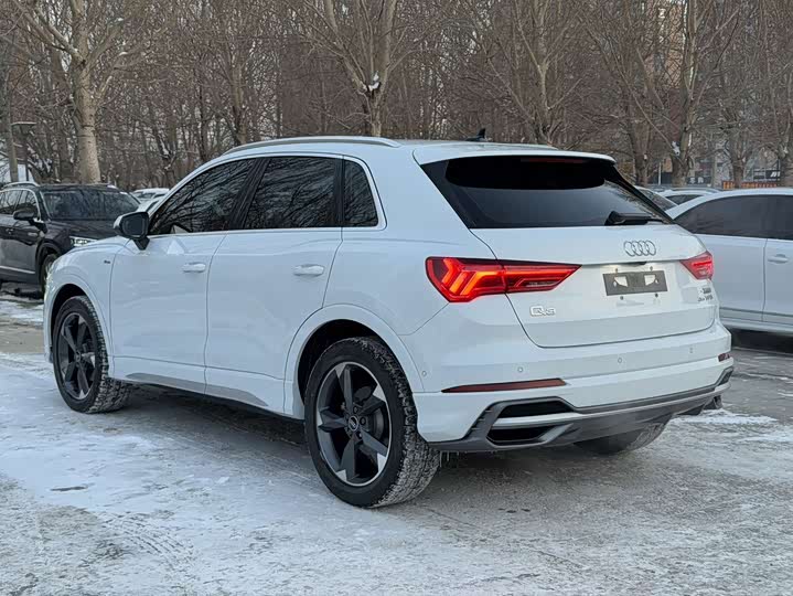 Фото 3 - Audi Q3